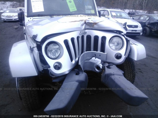 1J4GA59117L191581 - 2007 JEEP WRANGLER SAHARA SILVER photo 6