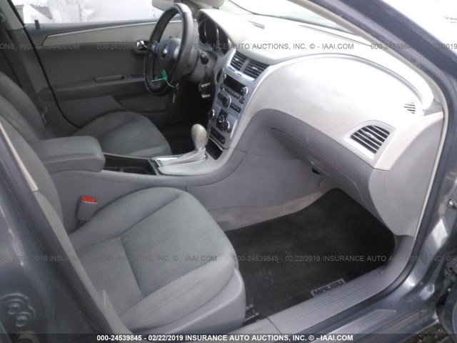1G1ZG57B59F172583 - 2009 CHEVROLET MALIBU LS GRAY photo 5