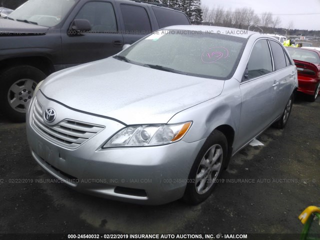 4T1BE46K77U528319 - 2007 TOYOTA CAMRY NEW GENERAT CE/LE/XLE/SE SILVER photo 2