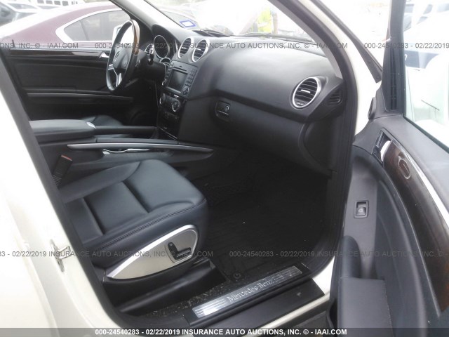 4JGBB8GBXBA665084 - 2011 MERCEDES-BENZ ML 350 4MATIC WHITE photo 5