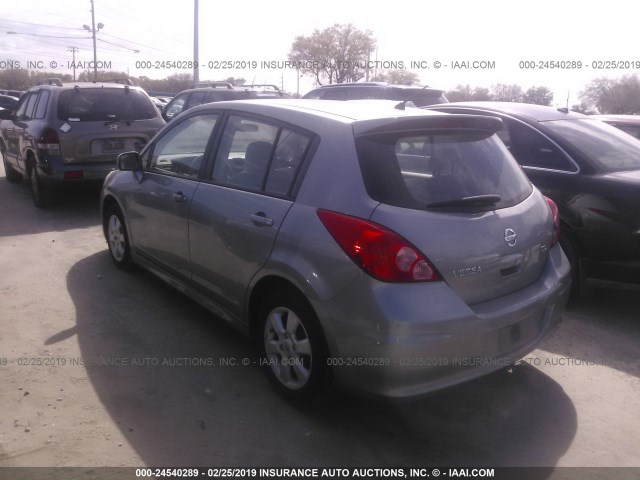 3N1BC1CP8AL465907 - 2010 NISSAN VERSA S/SL GRAY photo 3