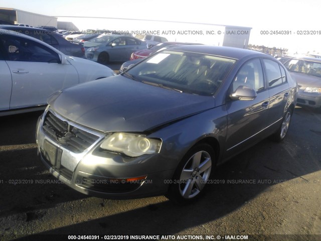 WVWAK73C06P052421 - 2006 VOLKSWAGEN PASSAT 2.0T/2.0T VALUE GRAY photo 2