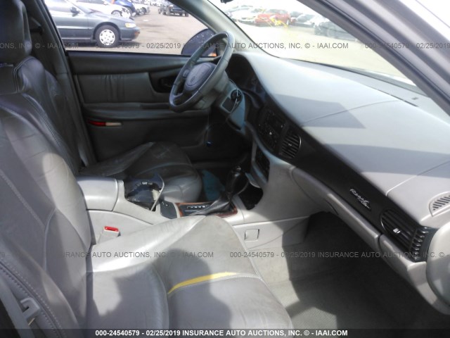 2G4WF5214W1519914 - 1998 BUICK REGAL GS SILVER photo 5