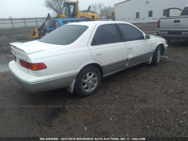 JT2BG22K510566714 - 2001 TOYOTA CAMRY CE/LE/XLE WHITE photo 4