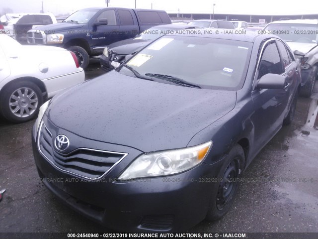 4T1BF3EK2AU076022 - 2010 TOYOTA CAMRY SE/LE/XLE 灰色 照片 2
