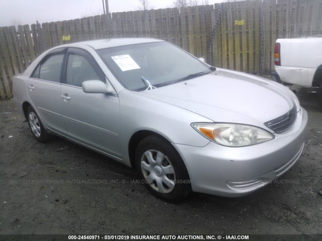 4T1BE32K34U907118 - 2004 TOYOTA CAMRY LE/XLE/SE SILVER photo 1