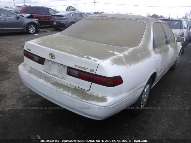 4T1BG22KXVU092373 - 1997 TOYOTA CAMRY CE/LE/XLE 白色 照片 4