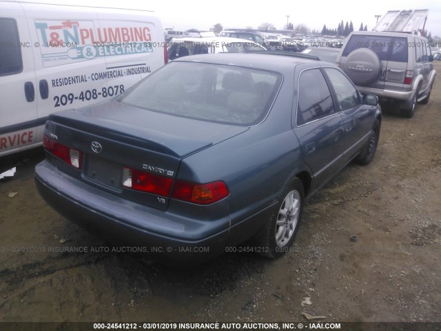 4T1BF28K91U959945 - 2001 TOYOTA CAMRY LE/XLE Көк фото 4