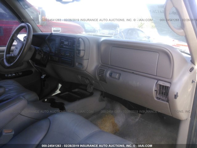 1GKEK13R3YR124842 - 2000 GMC YUKON DENALI BLACK photo 5