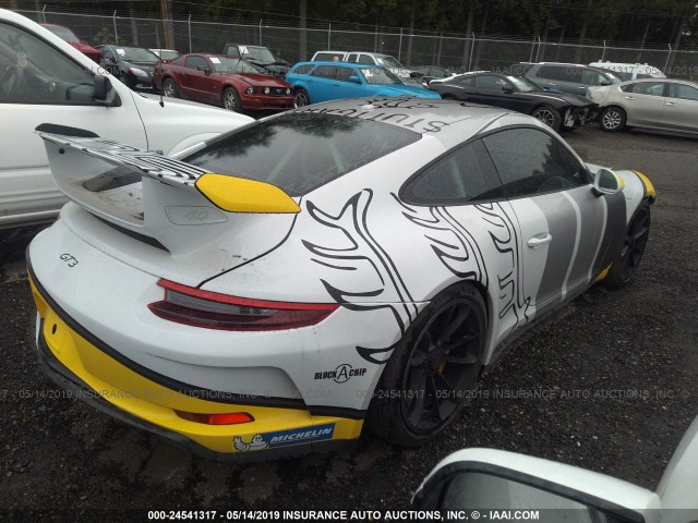 WP0AC2A93JS175188 - 2018 PORSCHE 911 GT3 WHITE photo 4