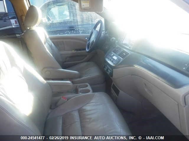 5FNRL38735B131823 - 2005 HONDA ODYSSEY EXL WHITE photo 5