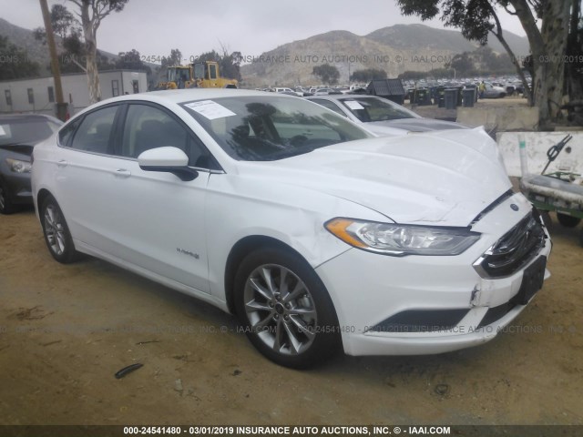 3FA6P0LU0HR314026 - 2017 FORD FUSION SE HYBRID WHITE photo 1