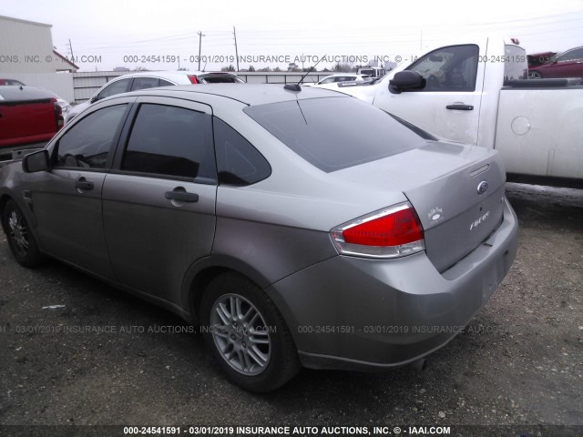 1FAHP35NX8W248517 - 2008 FORD FOCUS SE/SEL/SES GRAY photo 3