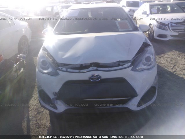 JTDKDTB38H1597202 - 2017 TOYOTA PRIUS C WHITE photo 6