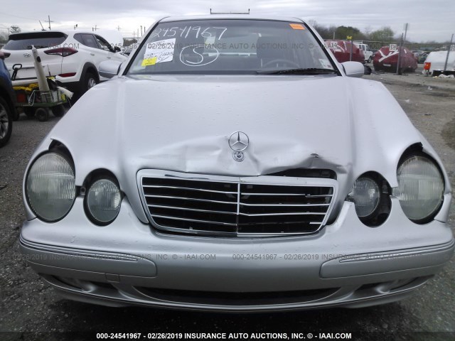 WDBJF65J11B259818 - 2001 MERCEDES-BENZ E 320 SILVER photo 6