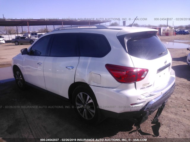 5N1DR2MN3HC907243 - 2017 NISSAN PATHFINDER S/SV/SL/PLATINUM WHITE photo 3