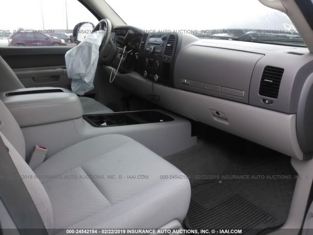 3GTP1VE05BG203109 - 2011 GMC SIERRA C1500 SLE GRAY photo 5