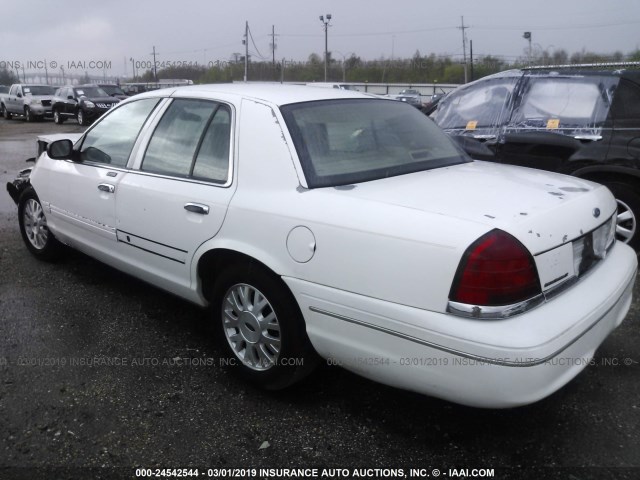 2FAFP74W24X131389 - 2004 FORD CROWN VICTORIA LX WHITE photo 3