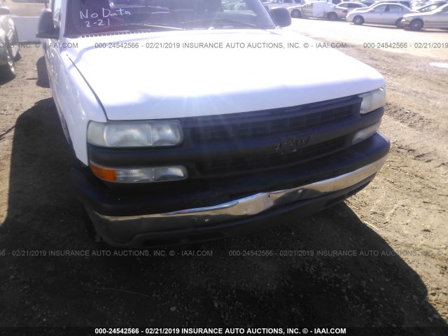 1GCEC14X22Z150362 - 2002 CHEVROLET SILVERADO C1500 WHITE photo 6