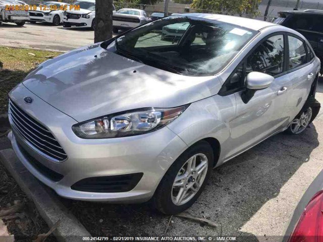 3FADP4BJ3KM113635 - 2019 FORD 4 DOOR SE SILVER photo 15