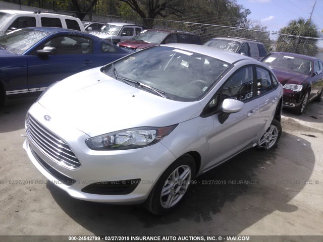 3FADP4BJ3KM113635 - 2019 FORD 4 DOOR SE SILVER photo 2