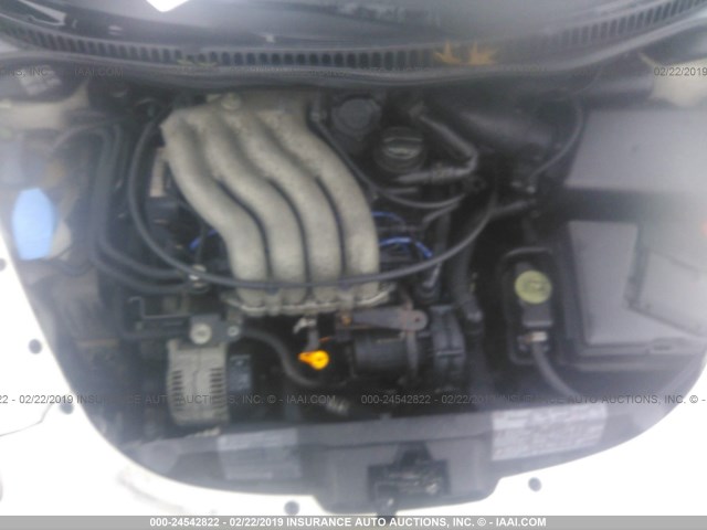 3VWBB61C0WM028642 - 1998 VOLKSWAGEN NEW BEETLE Weiß Foto 10