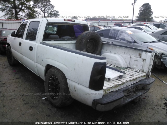 2GCEC13V961297681 - 2006 CHEVROLET SILVERADO C1500 WHITE photo 3