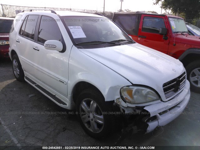 4JGAB75E55A539397 - 2005 MERCEDES-BENZ ML 500 WHITE photo 1