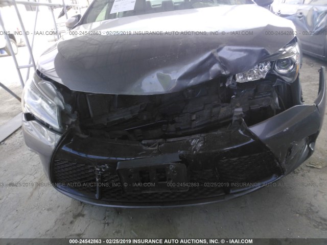 4T1BF1FKXFU094729 - 2015 TOYOTA CAMRY LE/XLE/SE/XSE 灰色 照片 6