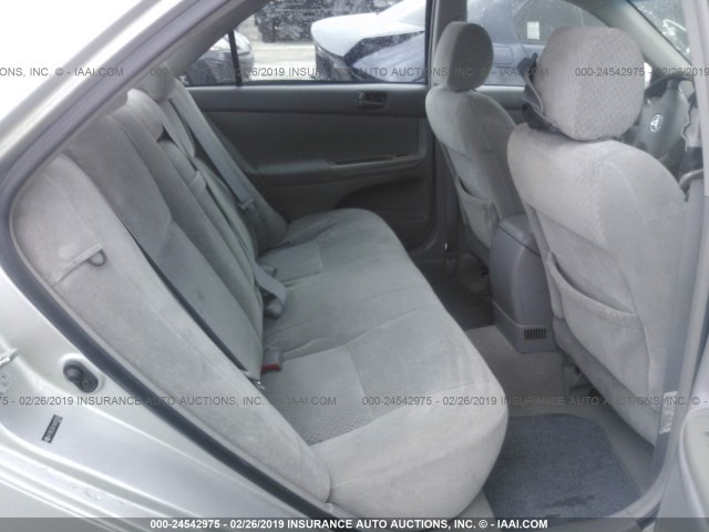 4T1BE32K14U913743 - 2004 TOYOTA CAMRY LE/XLE/SE SILVER photo 8
