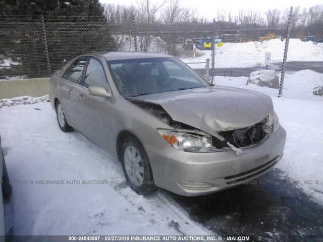 4T1BF30K22U015181 - 2002 TOYOTA CAMRY LE/XLE/SE GOLD photo 1