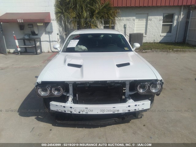 2C3CDZBT9KH525073 - 2019 CHRYSLER   WHITE photo 6