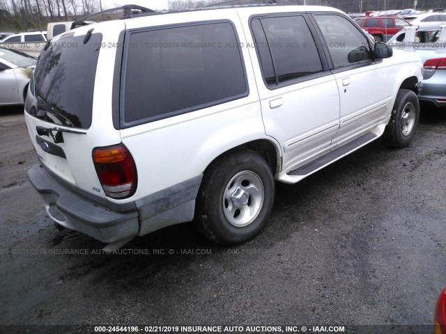 1FMZU63E5YZC09985 - 2000 FORD EXPLORER XLT WHITE photo 4