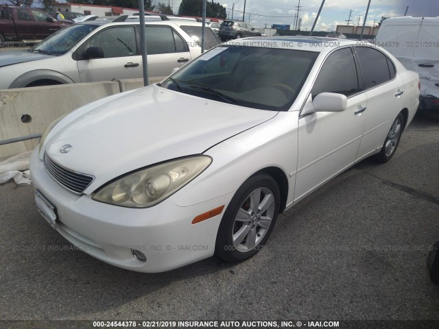 JTHBA30G755100741 - 2005 LEXUS ES 330 WHITE photo 2