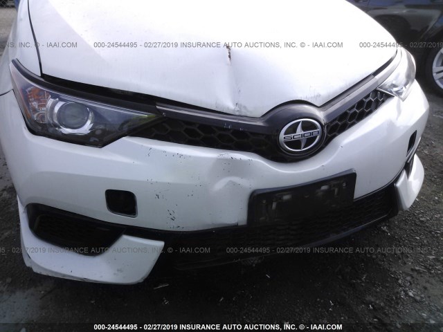 JTNKARJE7GJ521141 - 2016 TOYOTA SCION IM WHITE photo 6