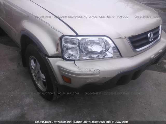 JHLRD18701C006628 - 2001 HONDA CR-V SE/LE GOLD photo 6