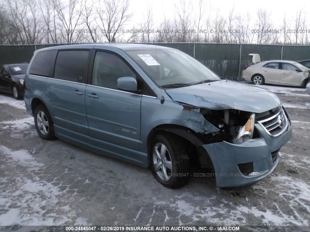 2V4RW3D13AR369992 - 2010 VOLKSWAGEN ROUTAN SE BLUE photo 1