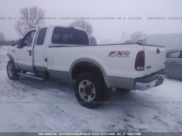 1FTWX31P56EC05022 - 2006 FORD F350 SRW SUPER DUTY WHITE photo 3