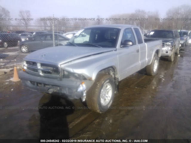 1D7HG12K94S729875 - 2004 DODGE DAKOTA SXT SILVER photo 2