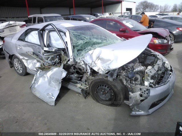 4T4BF1FK6ER428727 - 2014 TOYOTA CAMRY L/SE/LE/XLE 银色 照片 1