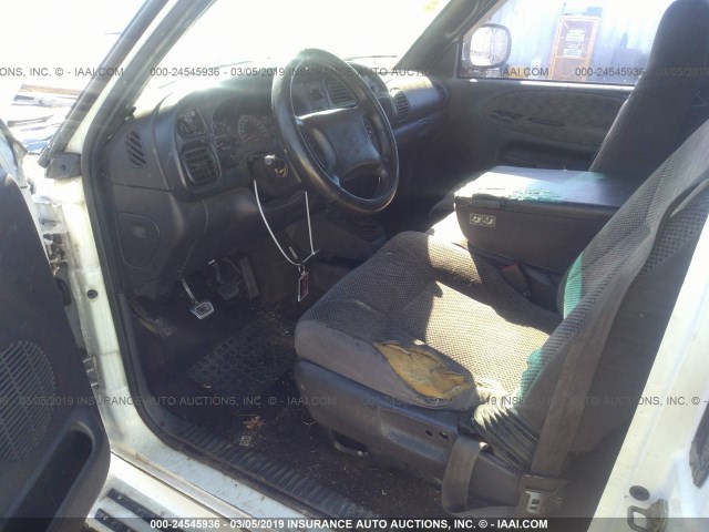 1B7MC3368XJ503113 - 1999 DODGE RAM 3500 WHITE photo 5