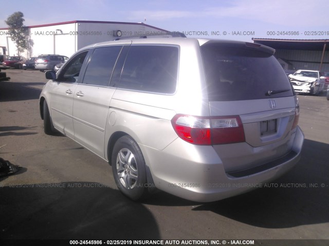 5FNRL38755B092457 - 2005 HONDA ODYSSEY EXL SILVER photo 3