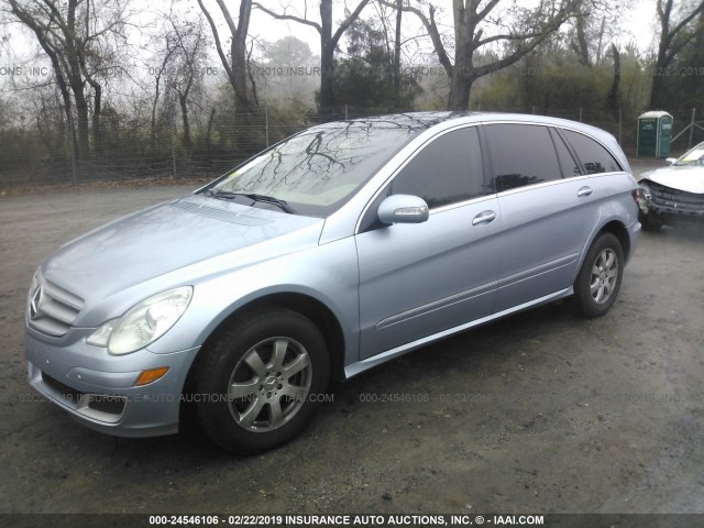 4JGCB65E87A051292 - 2007 MERCEDES-BENZ R 350 Light Blue photo 2