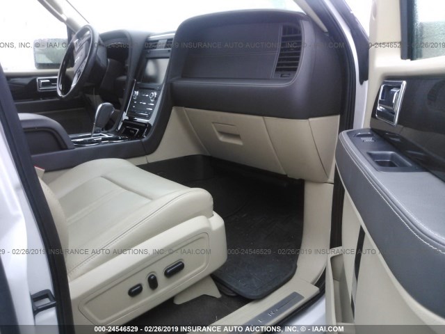 5LMJJ3HT3FEJ10370 - 2015 LINCOLN NAVIGATOR L WHITE photo 5