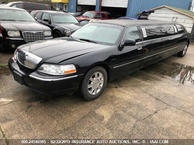 2L1FL8JW0BX758201 - 2011 LINCOLN TOWN CAR BLACK photo 2