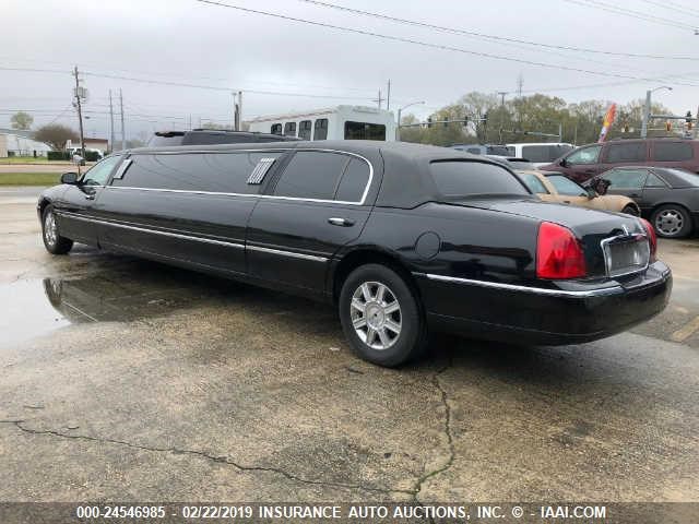 2L1FL8JW0BX758201 - 2011 LINCOLN TOWN CAR BLACK photo 3