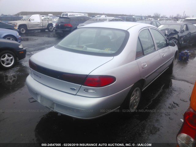 1FAFP10P1WW211440 - 1998 FORD ESCORT LX SILVER photo 4