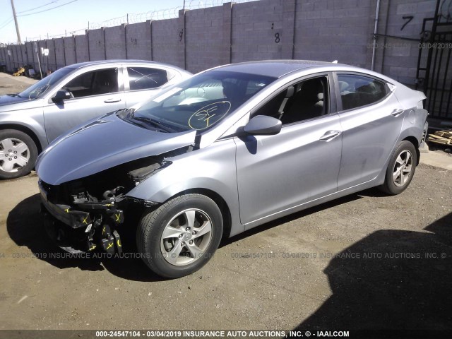 5NPDH4AE3FH605136 - 2015 HYUNDAI ELANTRA SE/SPORT/LIMITED SILVER photo 2