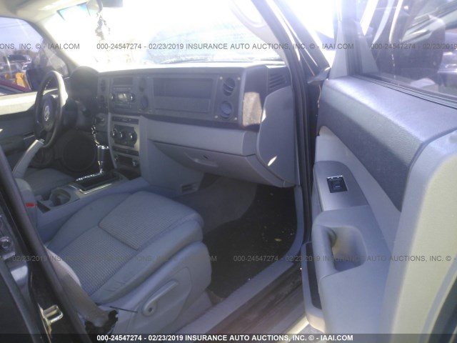 1J8HG48KX7C511440 - 2007 JEEP COMMANDER შავი ფოტო 5