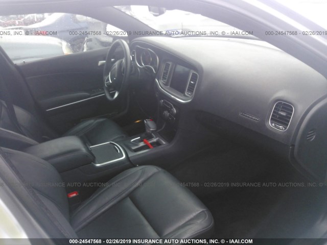 2C3CDXCT5HH558969 - 2017 DODGE CHARGER R/T GRAY photo 5